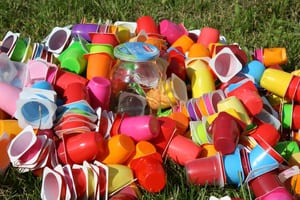 La quantité de déchets produits baisse en France