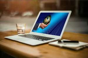 Un bureau bien rangé pour plus de productivité