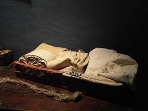Les collectionneurs recherchent souvent des tissus anciens
