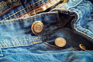 Donnez ces jeans qui ne vous vont plus