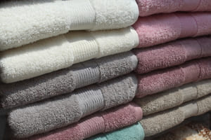 Pensez aux associations qui reprennent le linge de maison