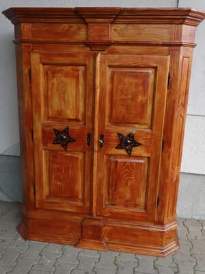 Placez en garde-meubles le mobilier de valeur